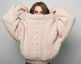 Gryzący sweter? Sprawdzone sposoby na miękkość i komfort noszenia